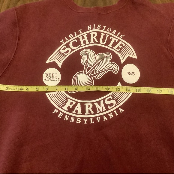 Ripple Junction Maroon Schrute Farms Sweatshirt Size Medium - Picture 5 of 7
